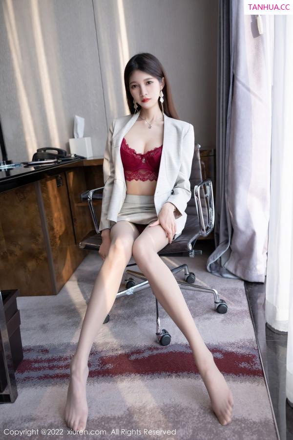 程程程  [XiuRen]高清写真图 2022.03.14 No.4713 程程程第41张图片